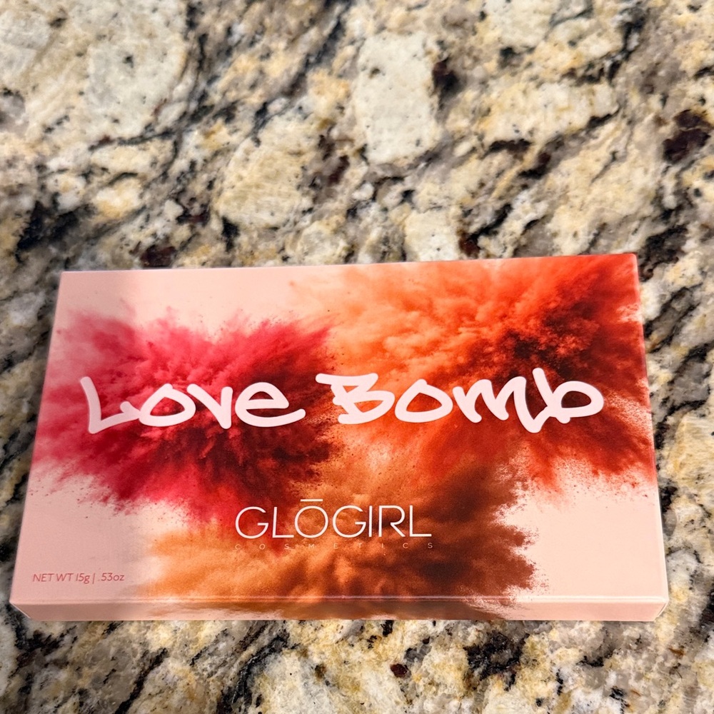 Love Bomb Eyeshadow Palette - Red and Brown